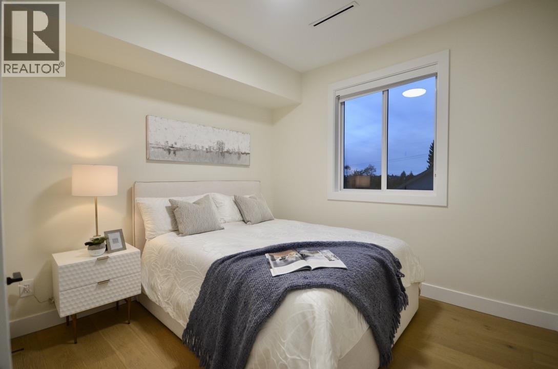 101 901 EDGAR AVENUE, Coquitlam