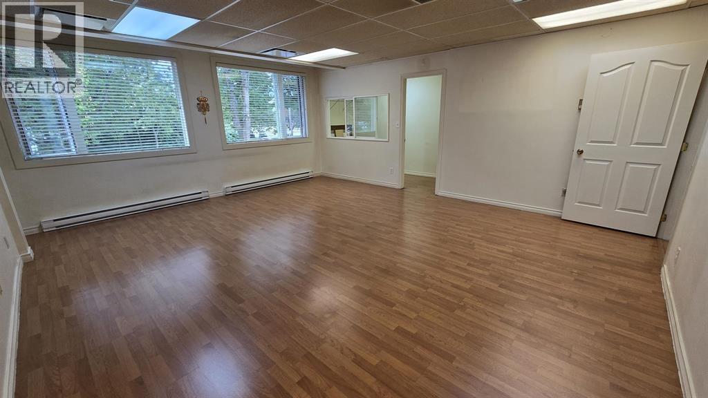 Office in Richmond - Image 14
