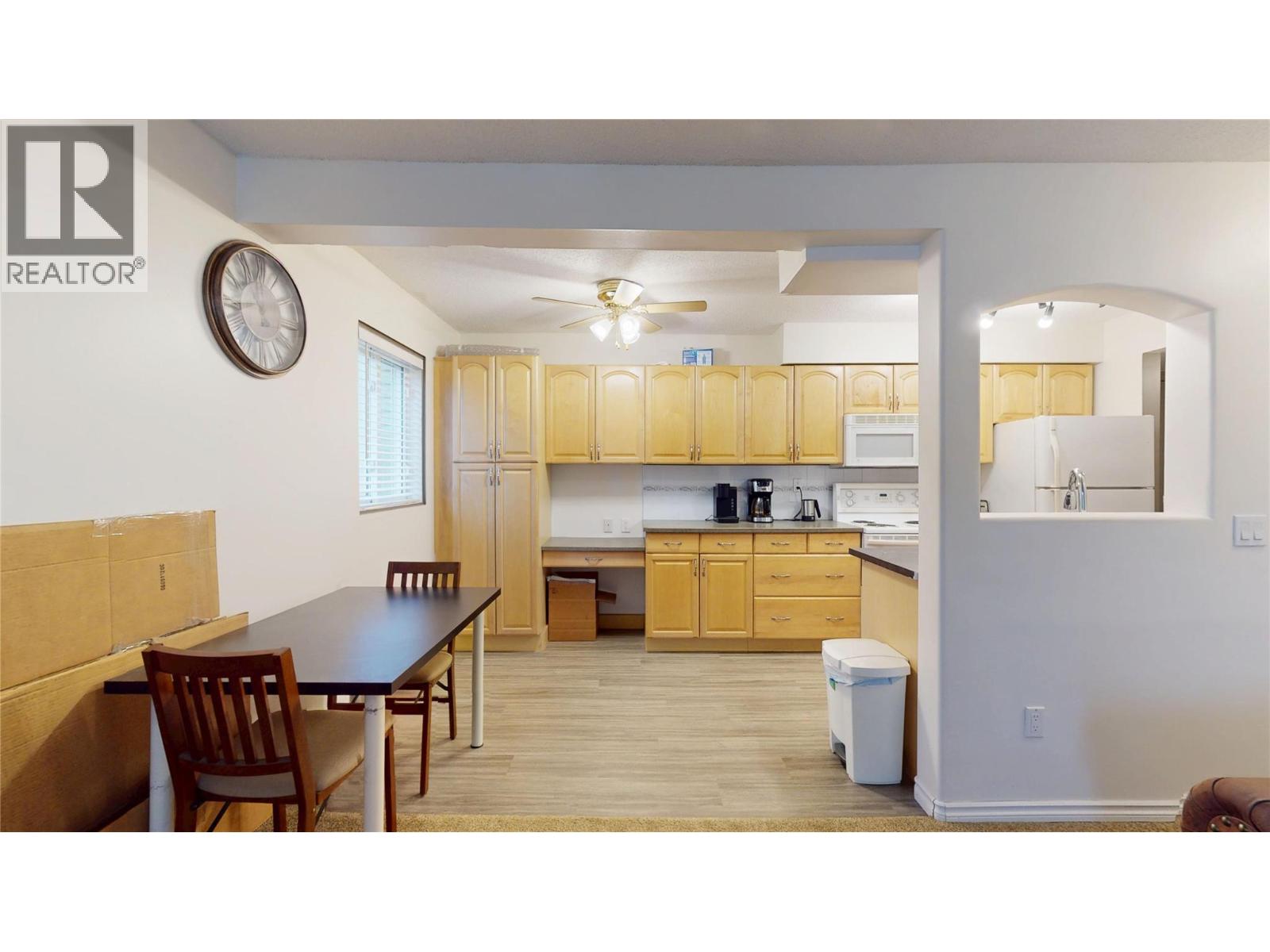 101A 1335 ALPINE DRIVE - 14