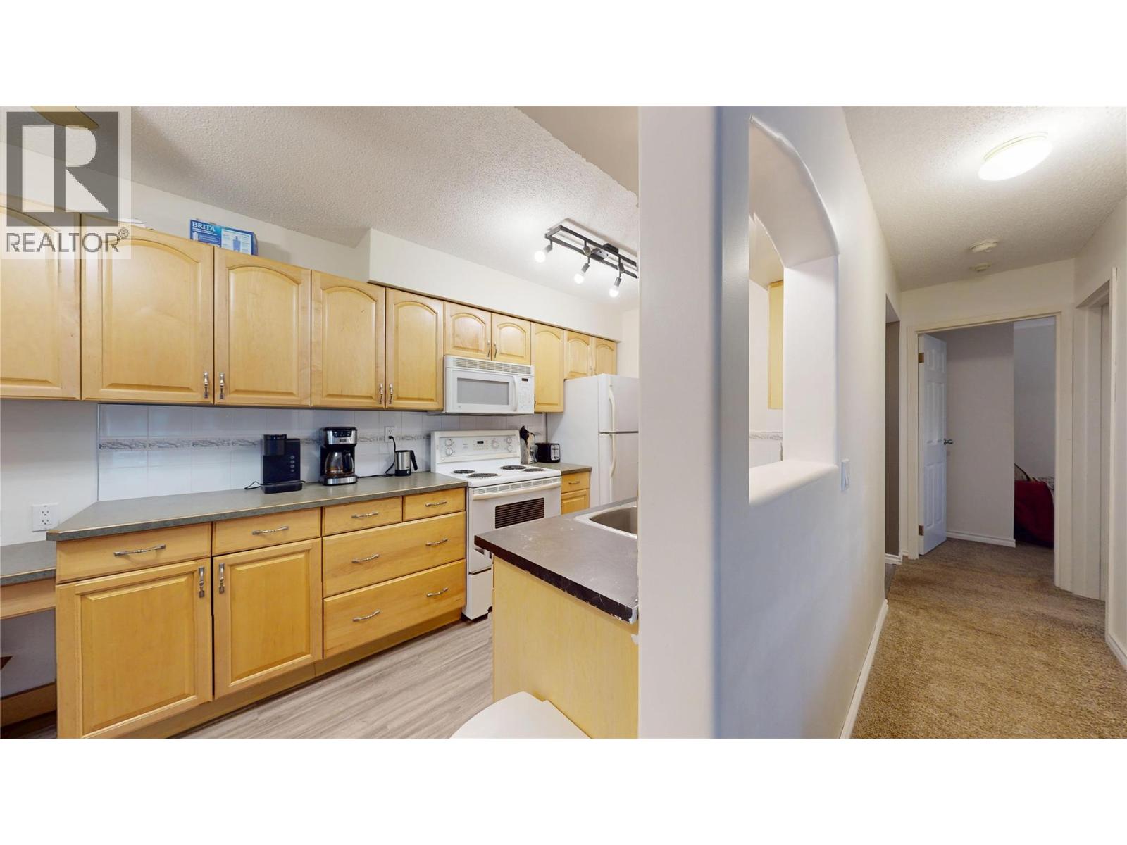 101A 1335 ALPINE DRIVE - 6