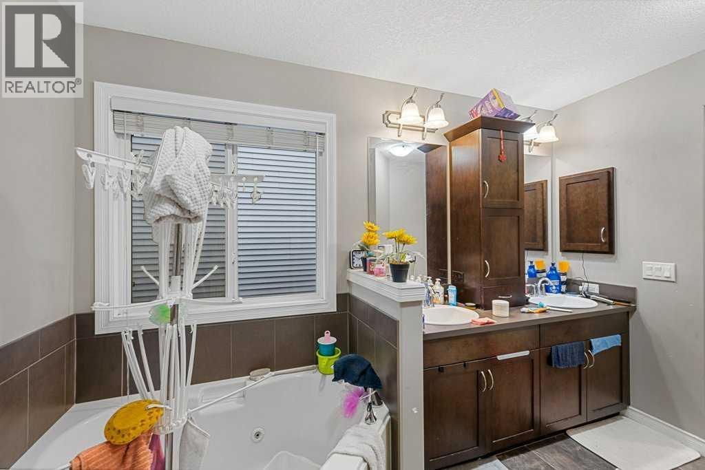 Single Family House for Sale in  Sage Hill Green NW Sage Hill Calgary 