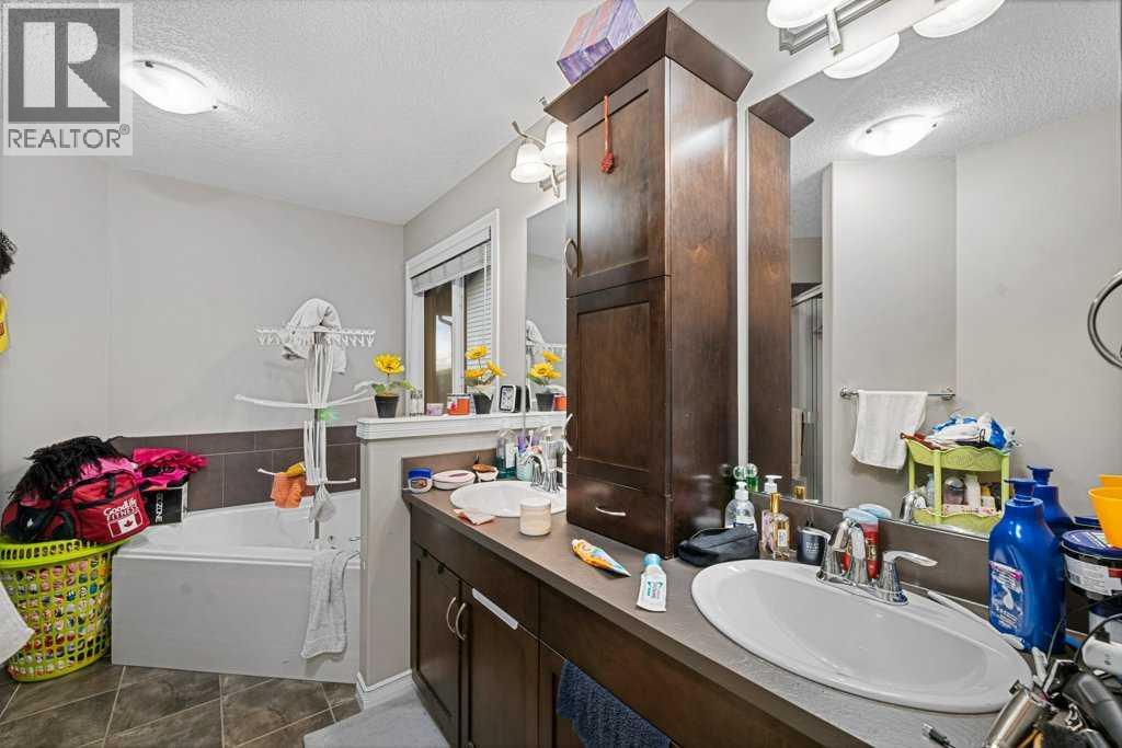 Single Family House for Sale in  Sage Hill Green NW Sage Hill Calgary 