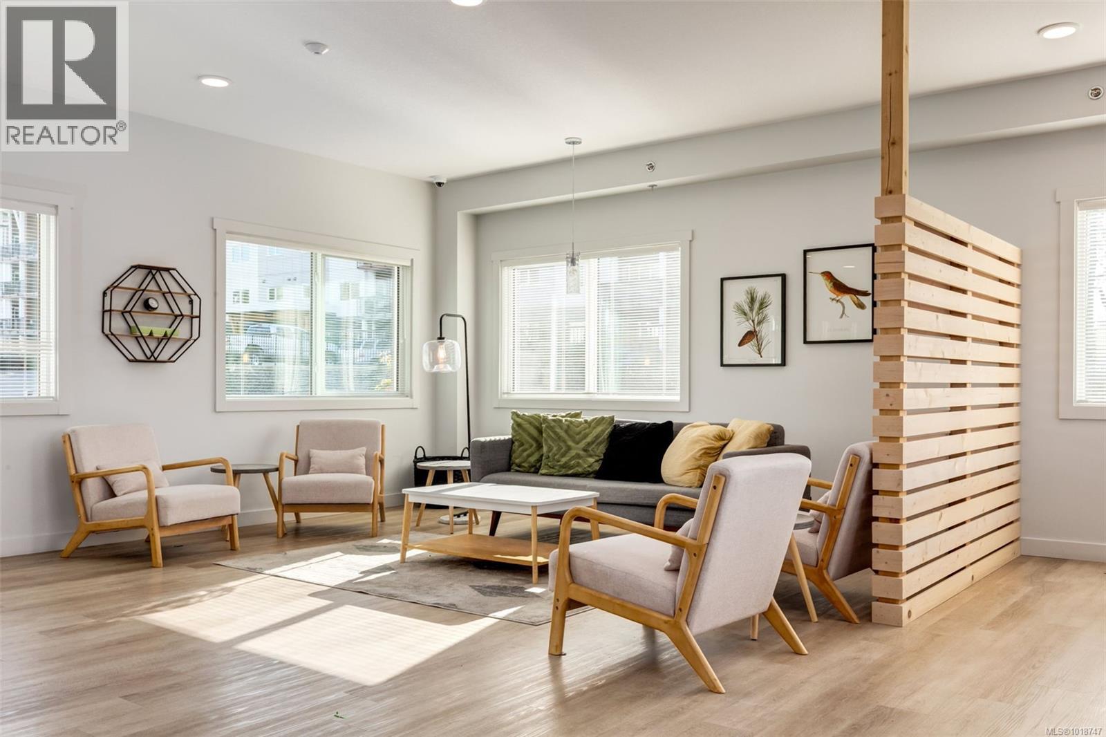 310 4830 Cedar Ridge Pl, Nanaimo