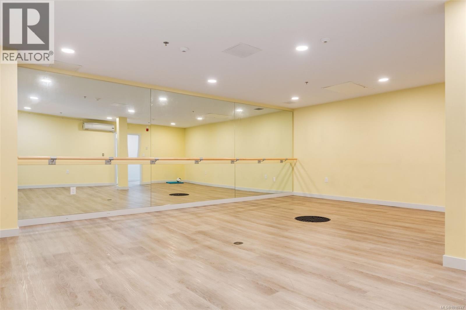 310 4830 Cedar Ridge Pl, Nanaimo