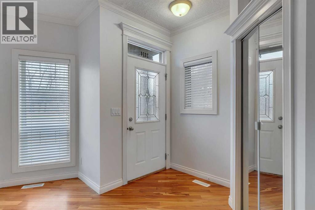 Single Family House for Sale in  Parkdale Boulevard NW West Hillhurst Calgary 