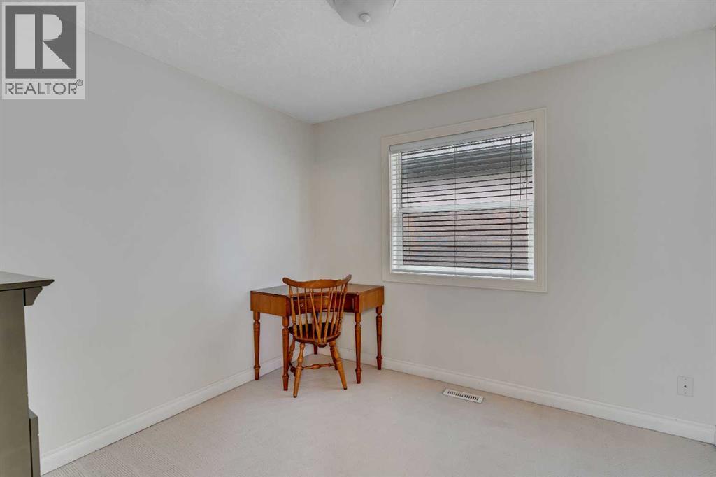 Single Family House for Sale in  Parkdale Boulevard NW West Hillhurst Calgary 