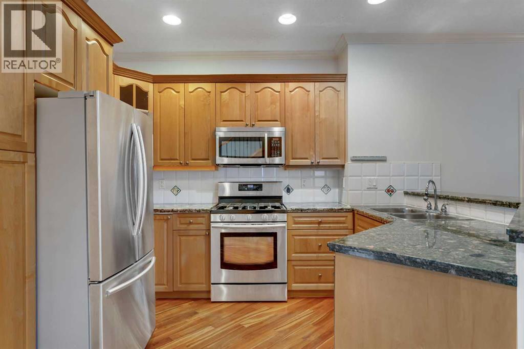 Single Family House for Sale in  Parkdale Boulevard NW West Hillhurst Calgary 