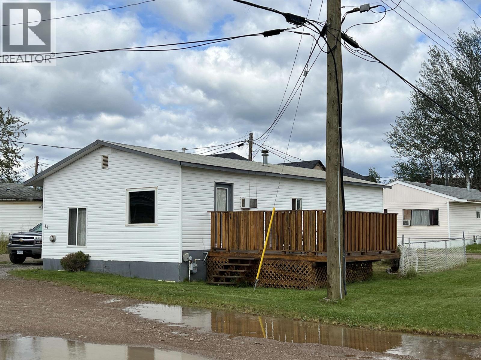 14 4603 S 50 AVENUE, Fort Nelson