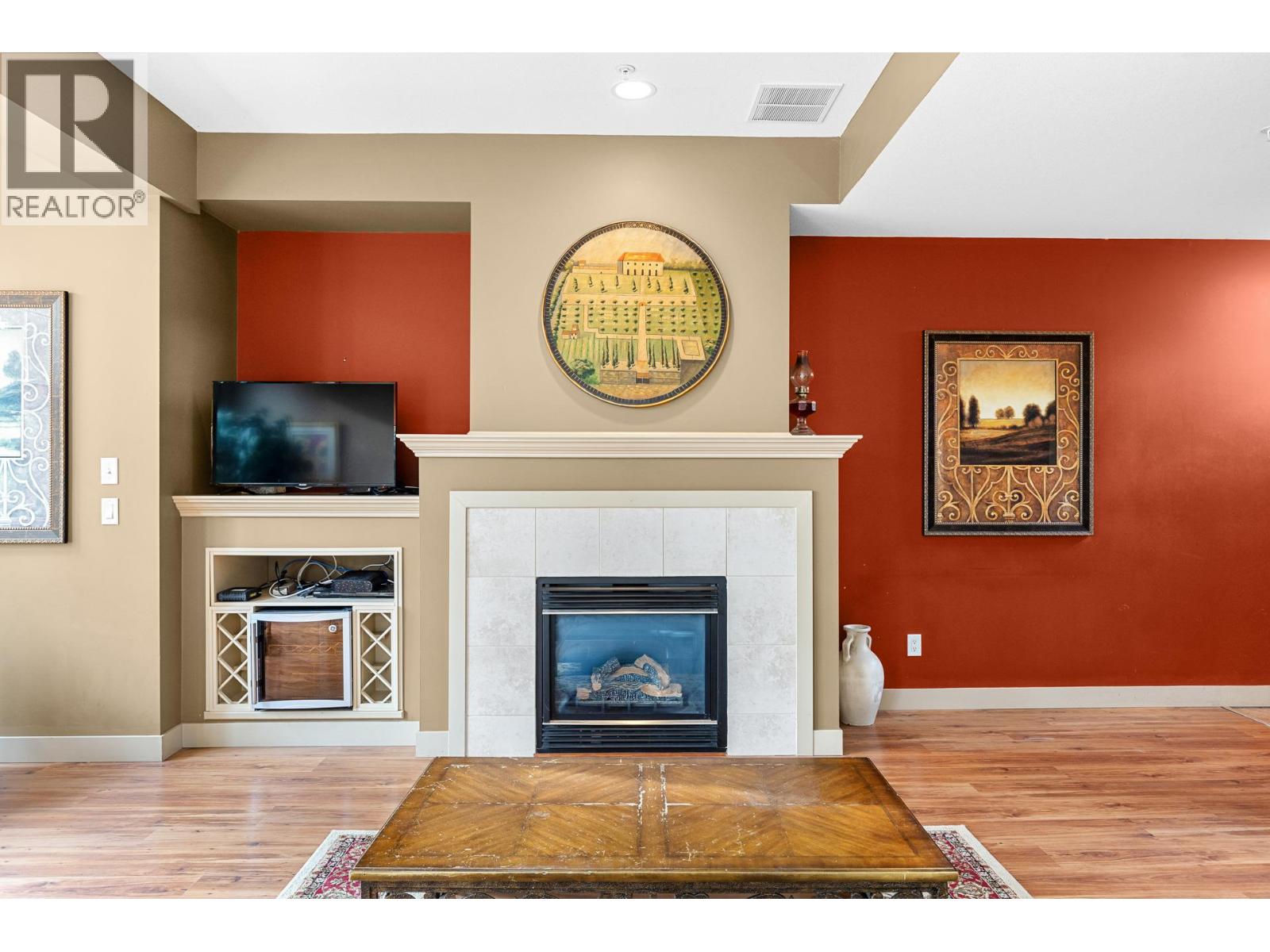 1795 Country Club Drive Unit# 201, Kelowna