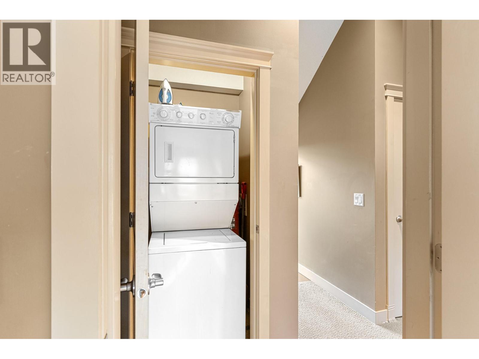 1795 Country Club Drive Unit# 201, Kelowna