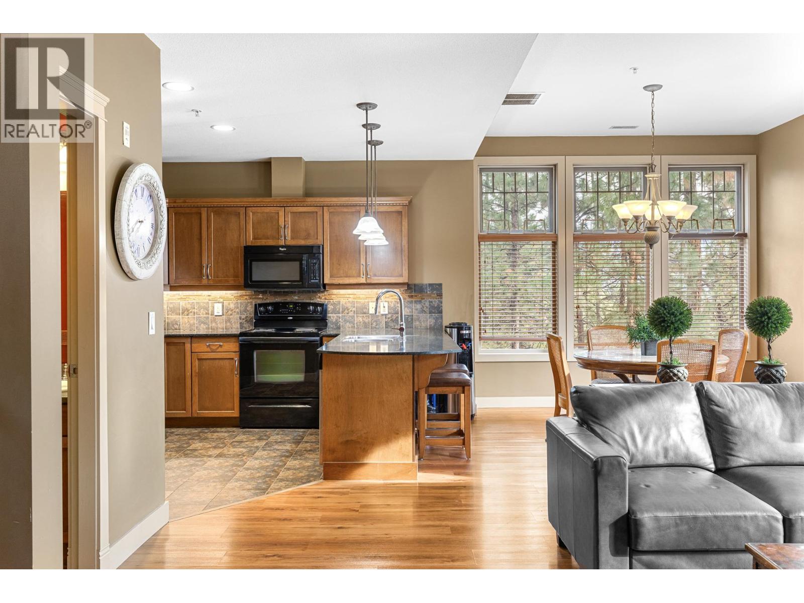 1795 Country Club Drive Unit# 201, Kelowna