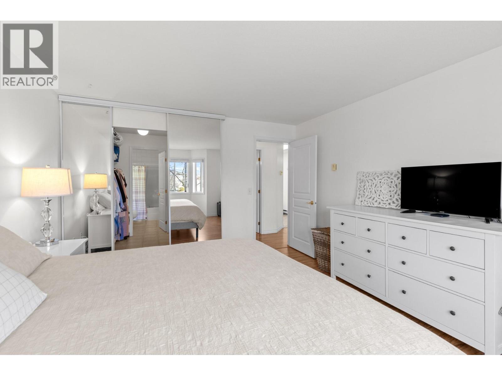 205 645 Barrera Road, Kelowna