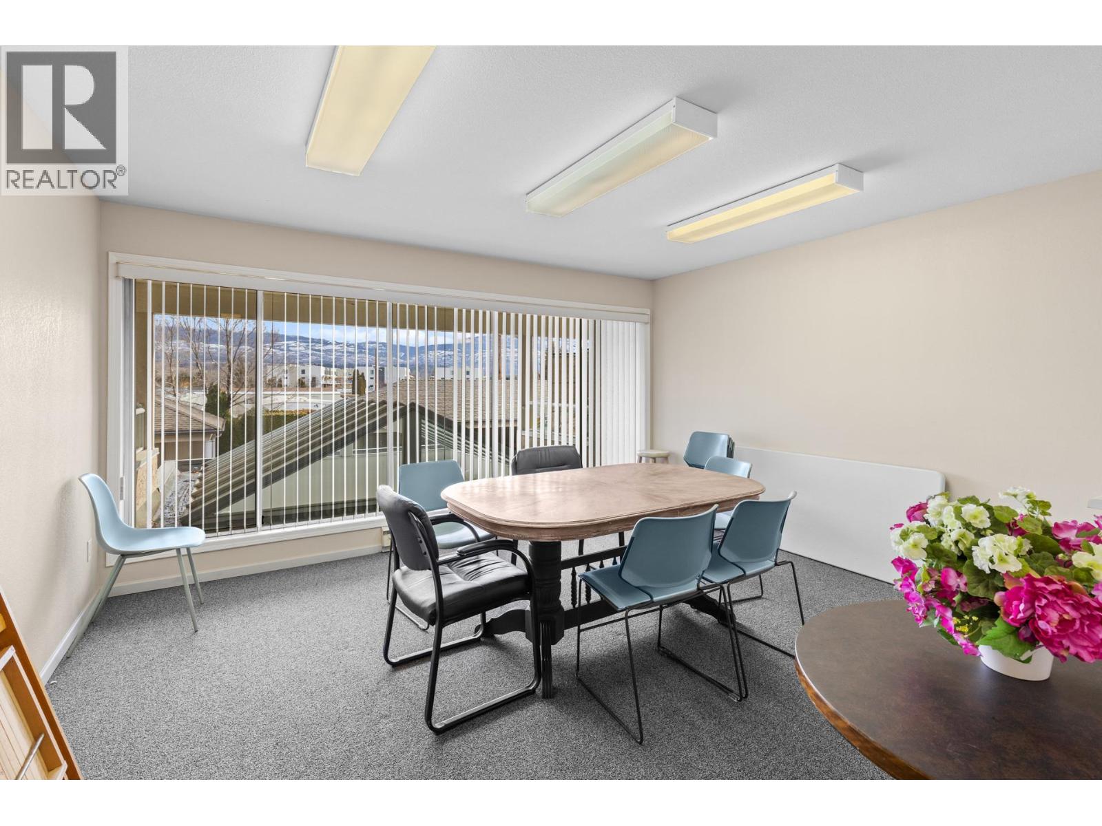 205 645 Barrera Road, Kelowna