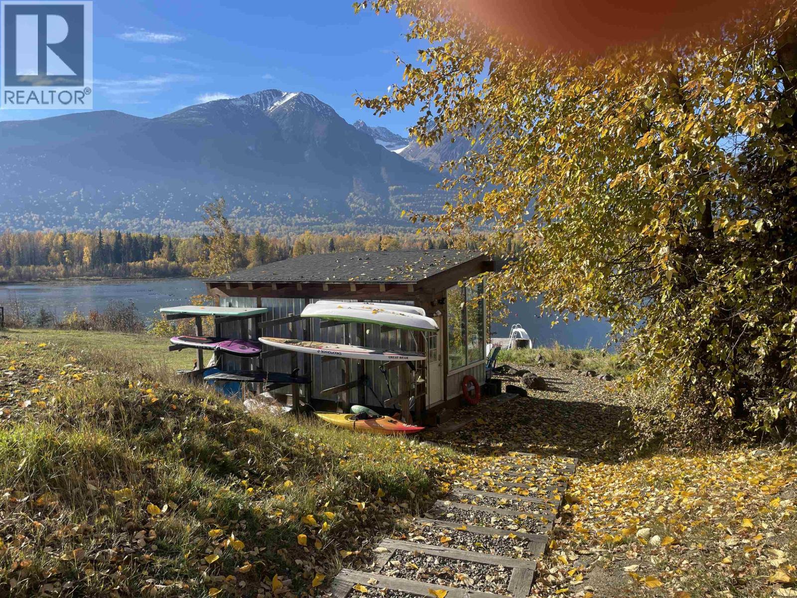 14 PAVILION Place, Smithers