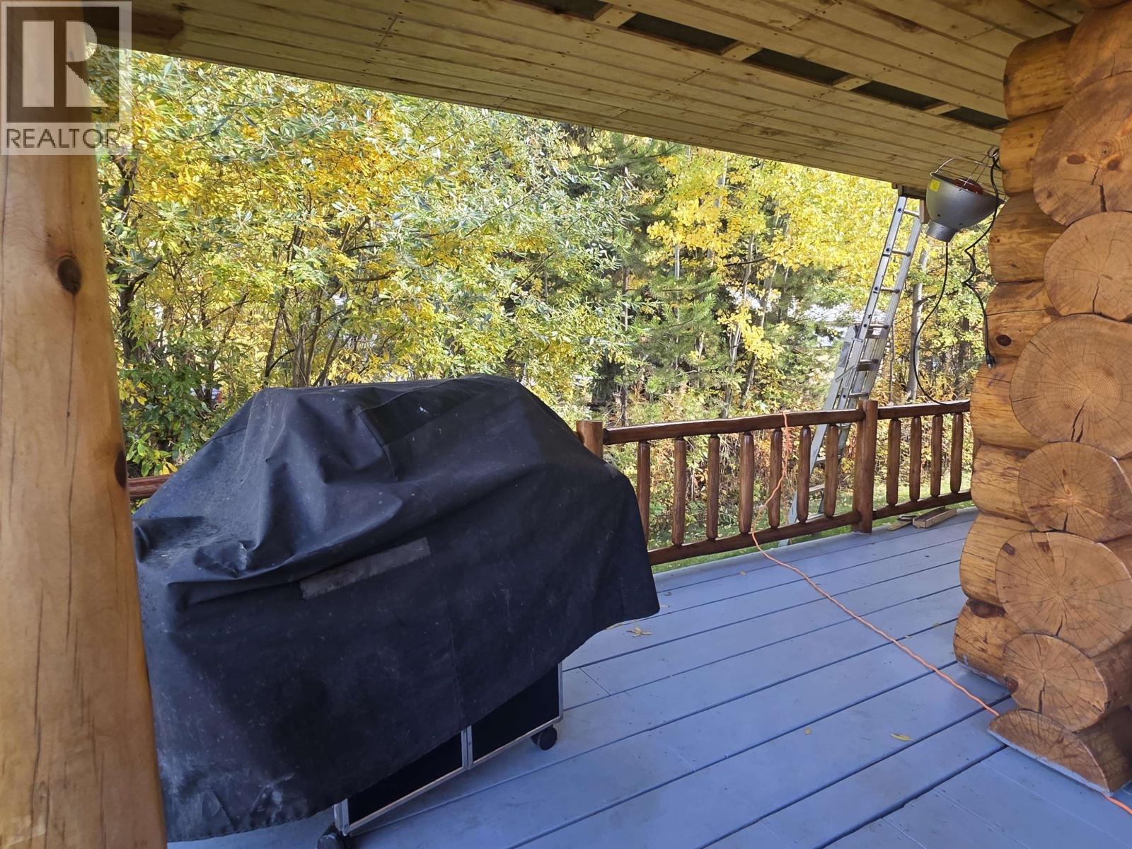 7008 YORK DRIVE, Vanderhoof