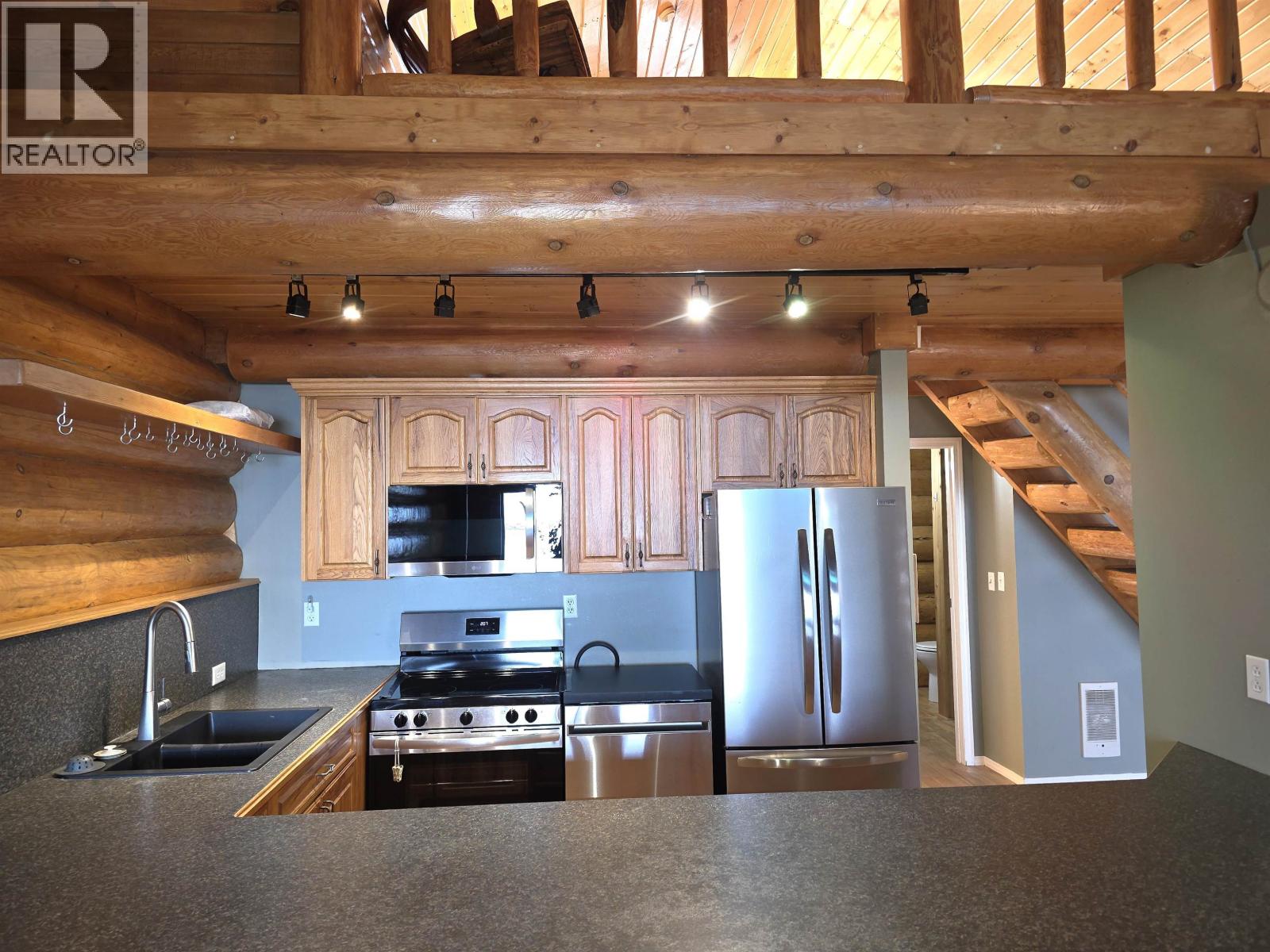 7008 YORK DRIVE, Vanderhoof