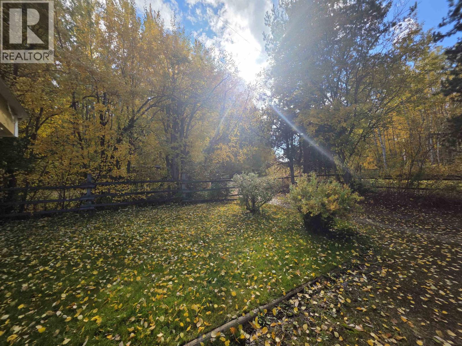 7008 YORK DRIVE, Vanderhoof