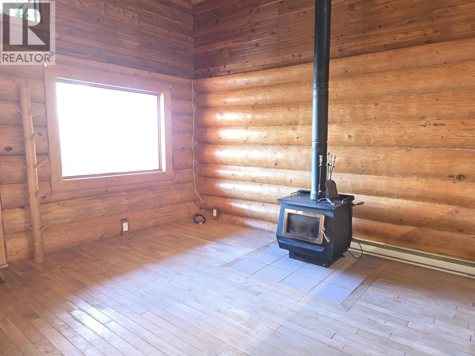 7008 YORK DRIVE, Vanderhoof