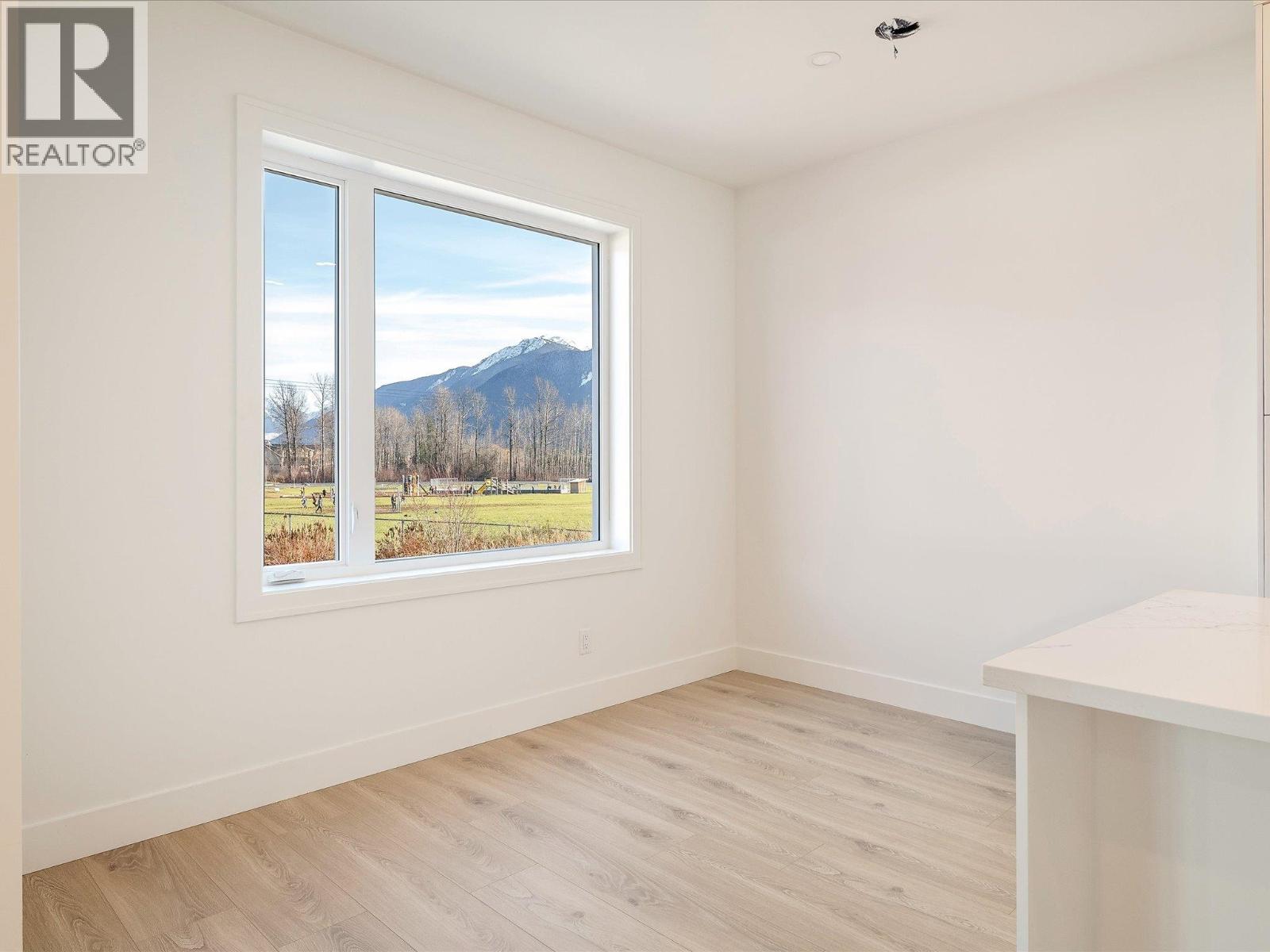 1013 PHARE CRESCENT, Pemberton