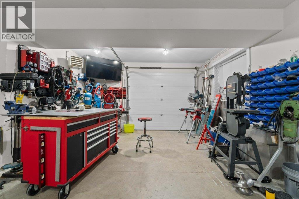 1320 24 Street SE, Salmon Arm