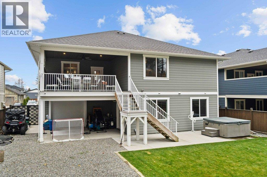 1320 24 Street SE, Salmon Arm