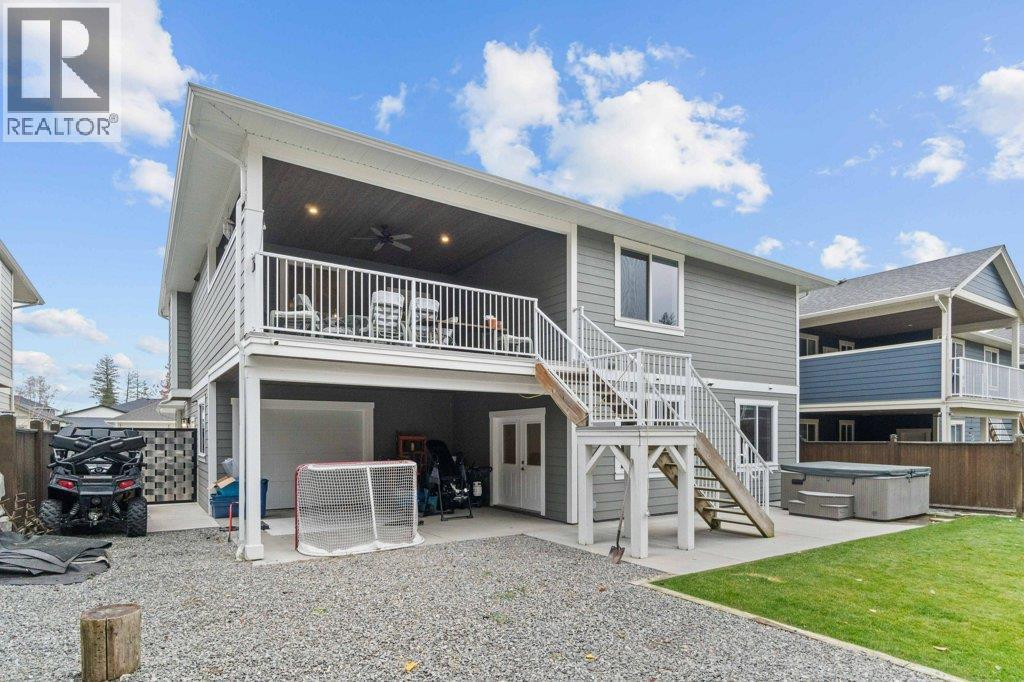 1320 24 Street SE, Salmon Arm