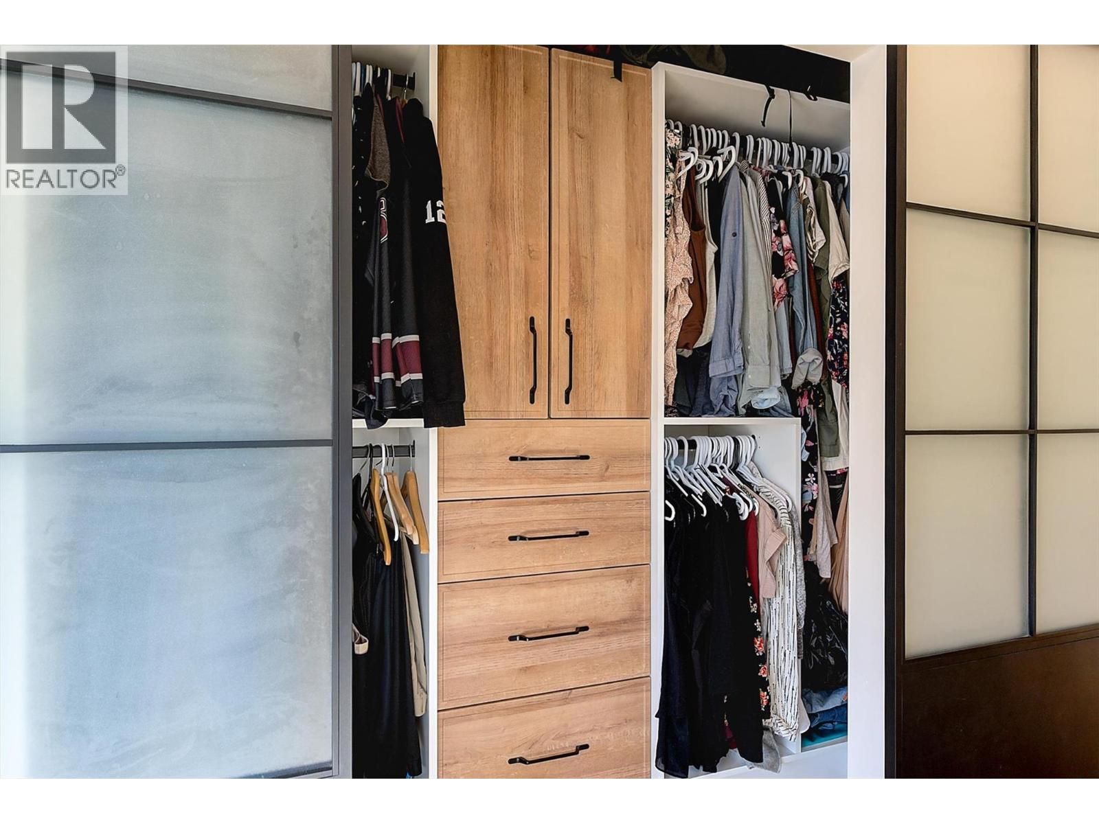  985 Manhattan Drive, Kelowna