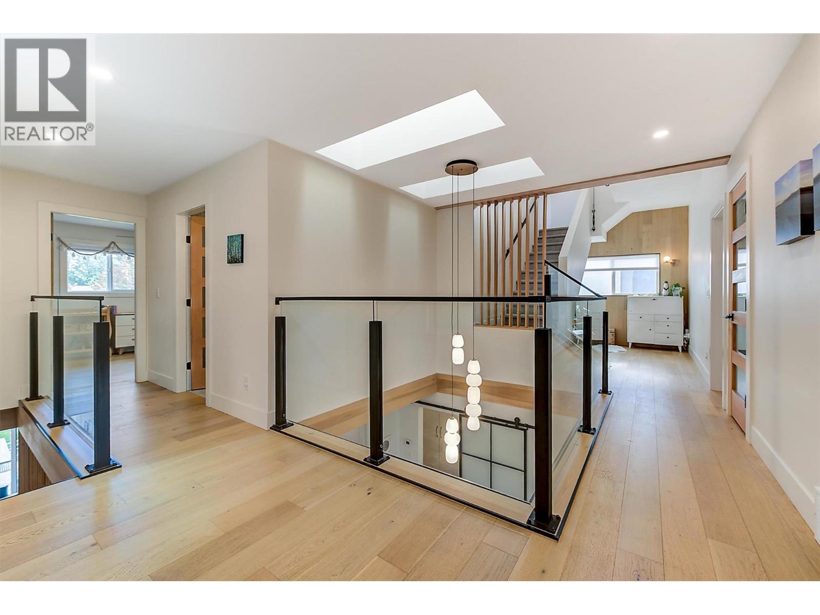  985 Manhattan Drive, Kelowna