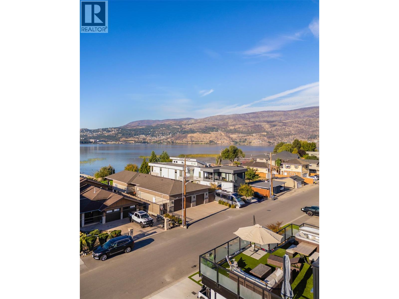  985 Manhattan Drive, Kelowna