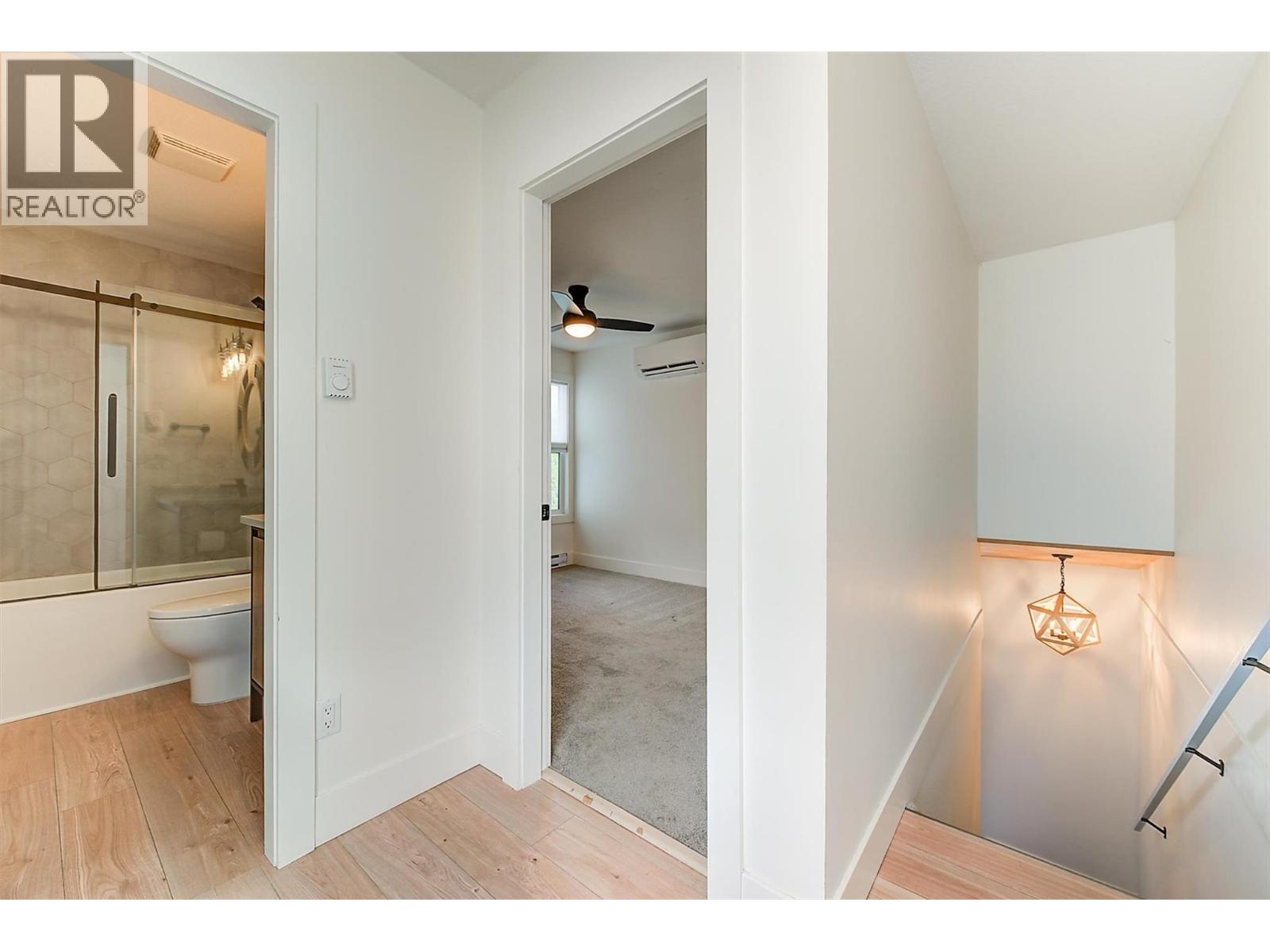  985 Manhattan Drive, Kelowna