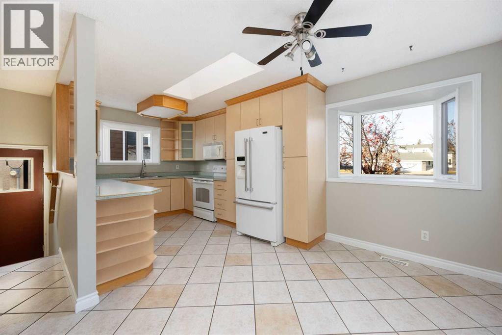 122 Maclaren Bay, Fort McMurray