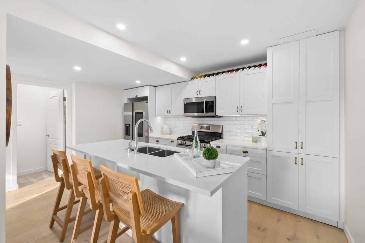 103 1225 MERKLIN STREET, White Rock