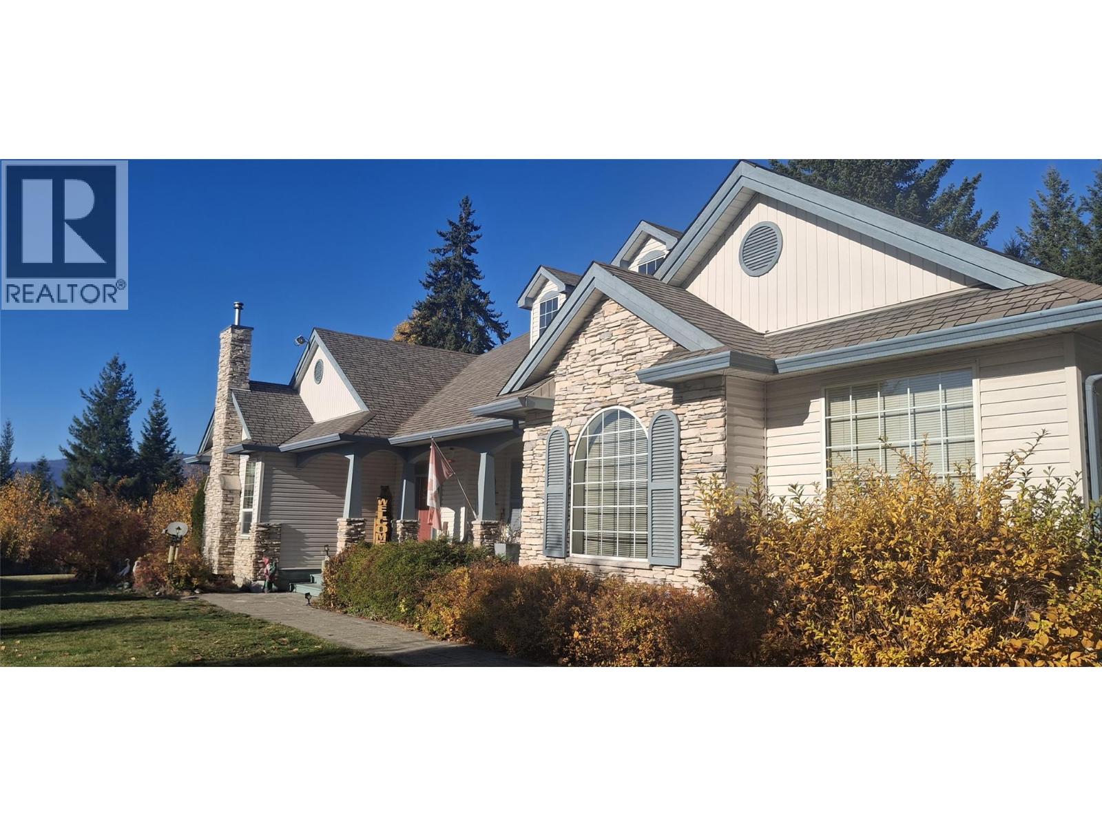 3267 Roncastle Road, Blind Bay