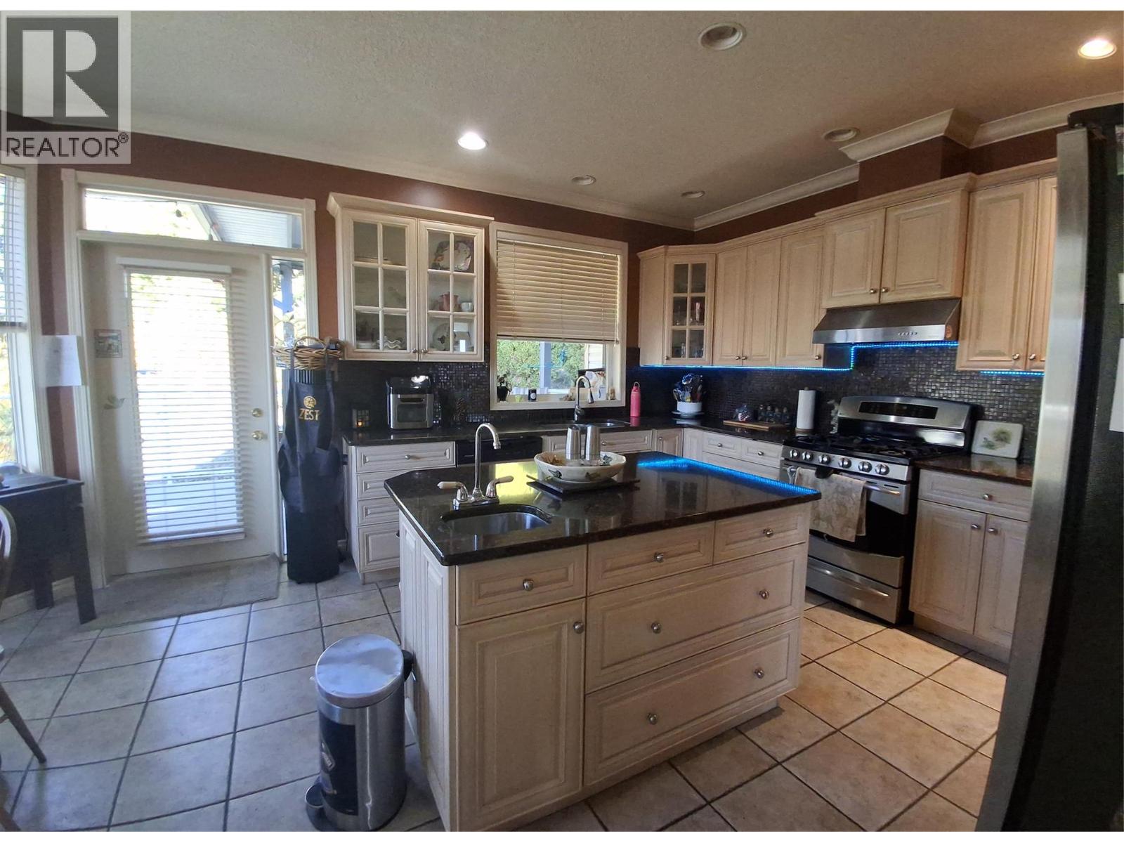 3267 Roncastle Road, Blind Bay