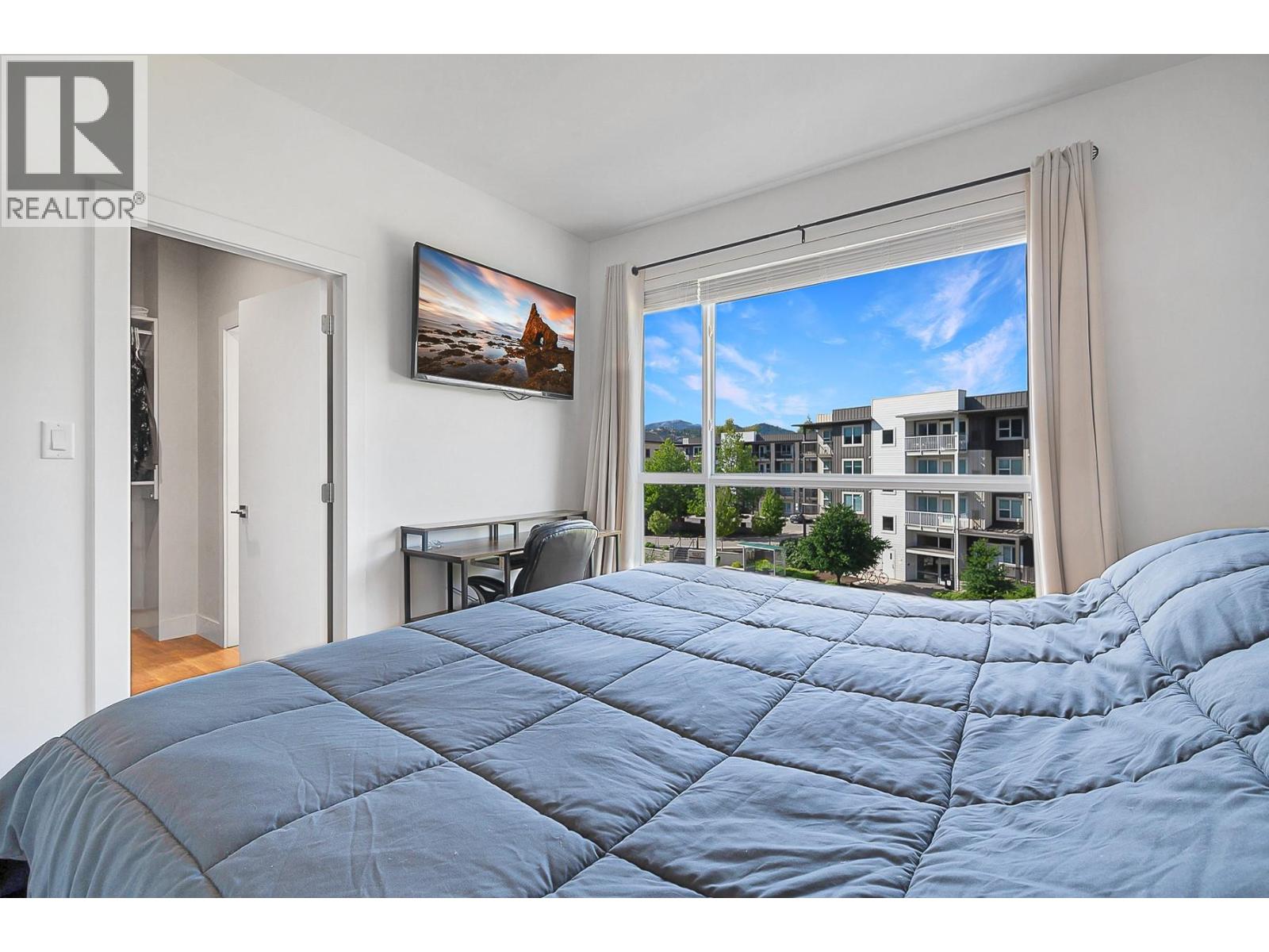 302 1925 Enterprise Way, Kelowna