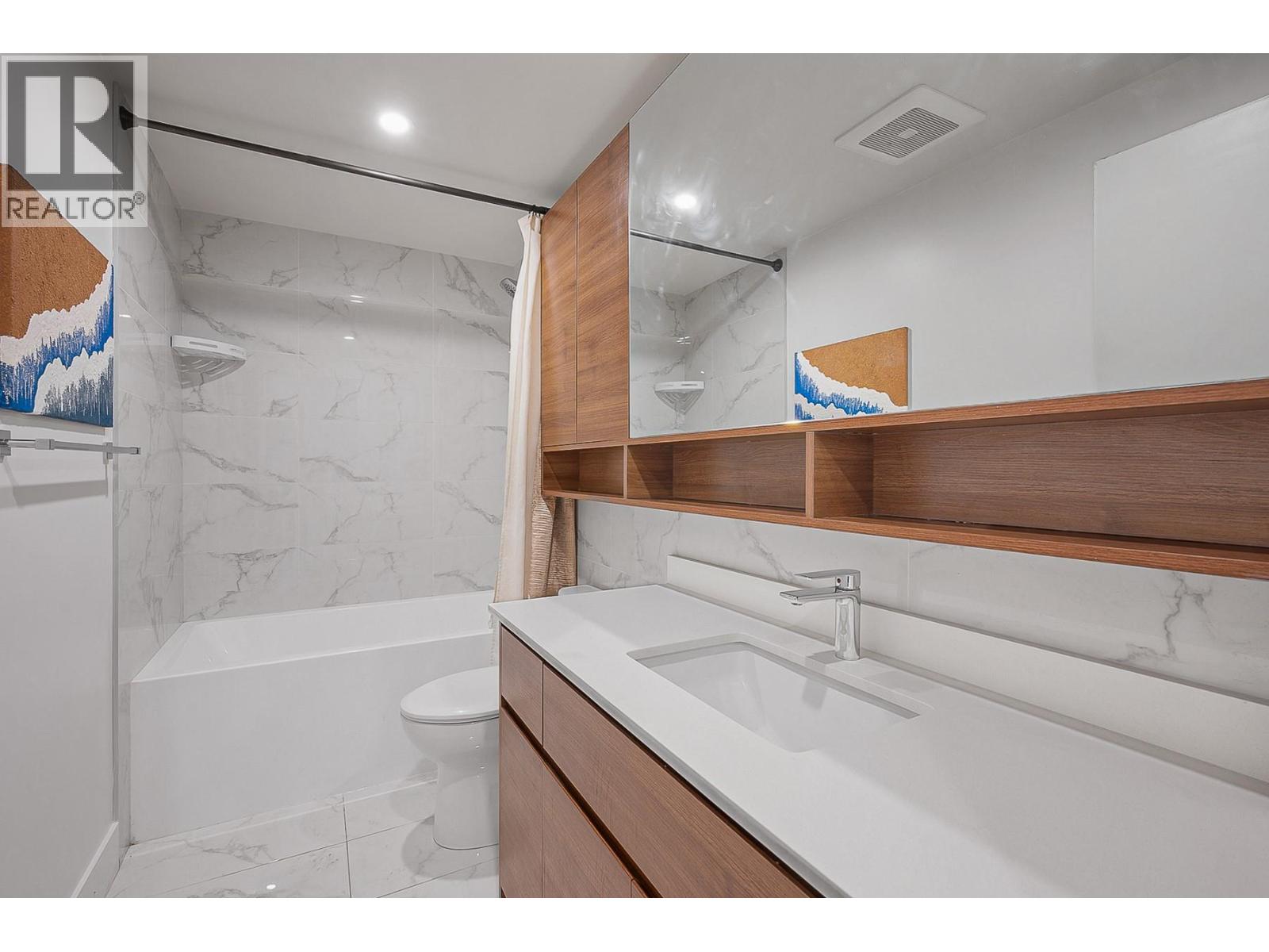 302 1925 Enterprise Way, Kelowna