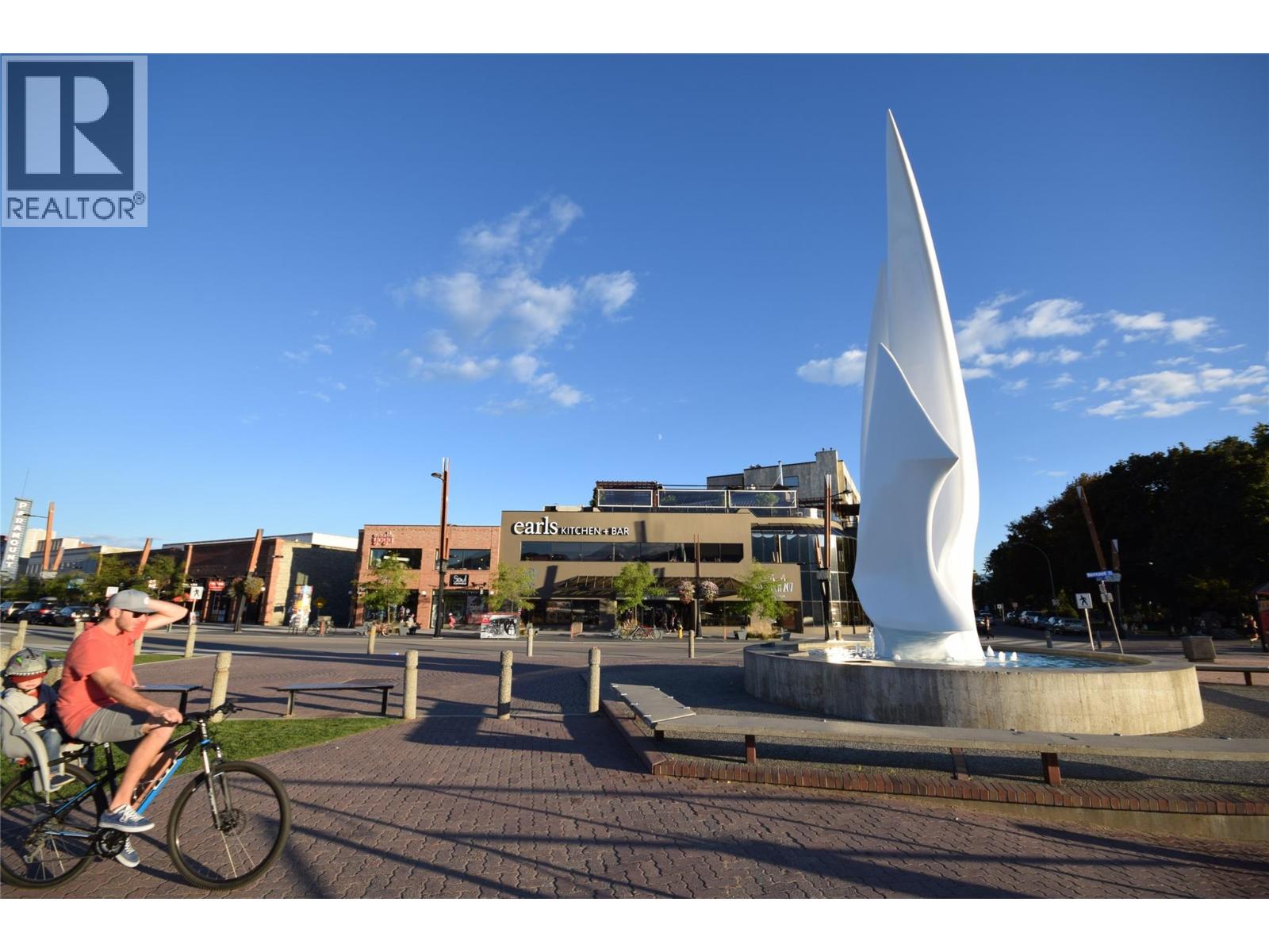 302 1925 Enterprise Way, Kelowna