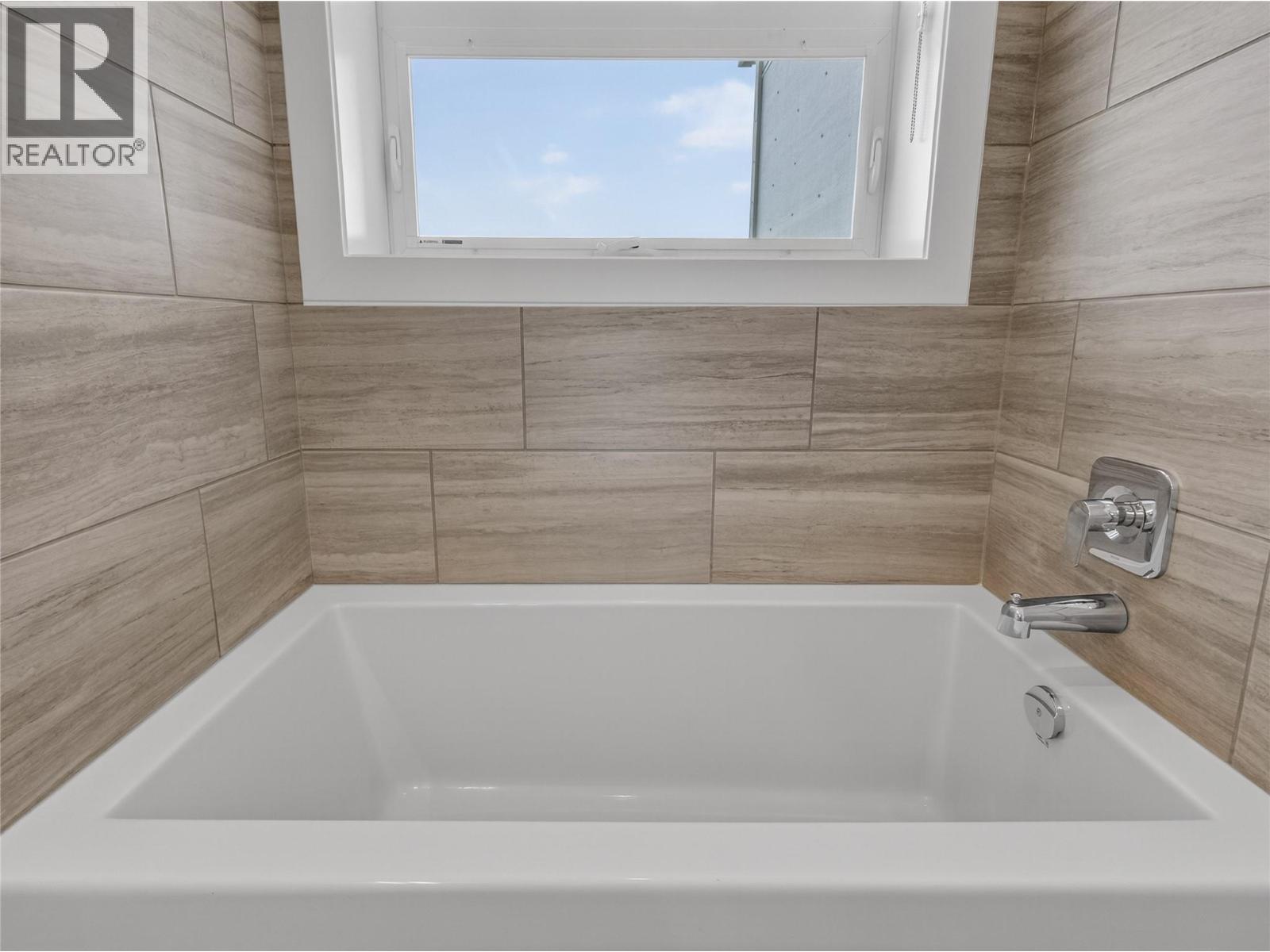 3362 SKAHA LAKE Road Unit# 1401, Penticton