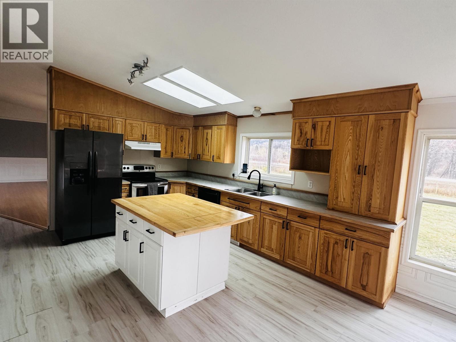 10788 BEEDLE Road, Burns Lake