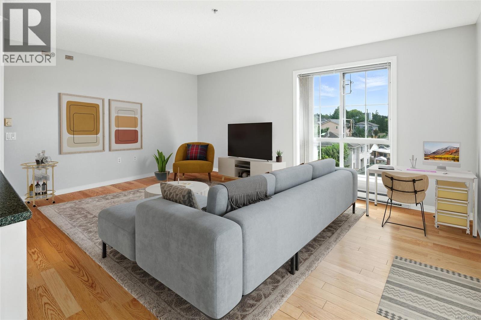 304 3133 Tillicum Road, Saanich