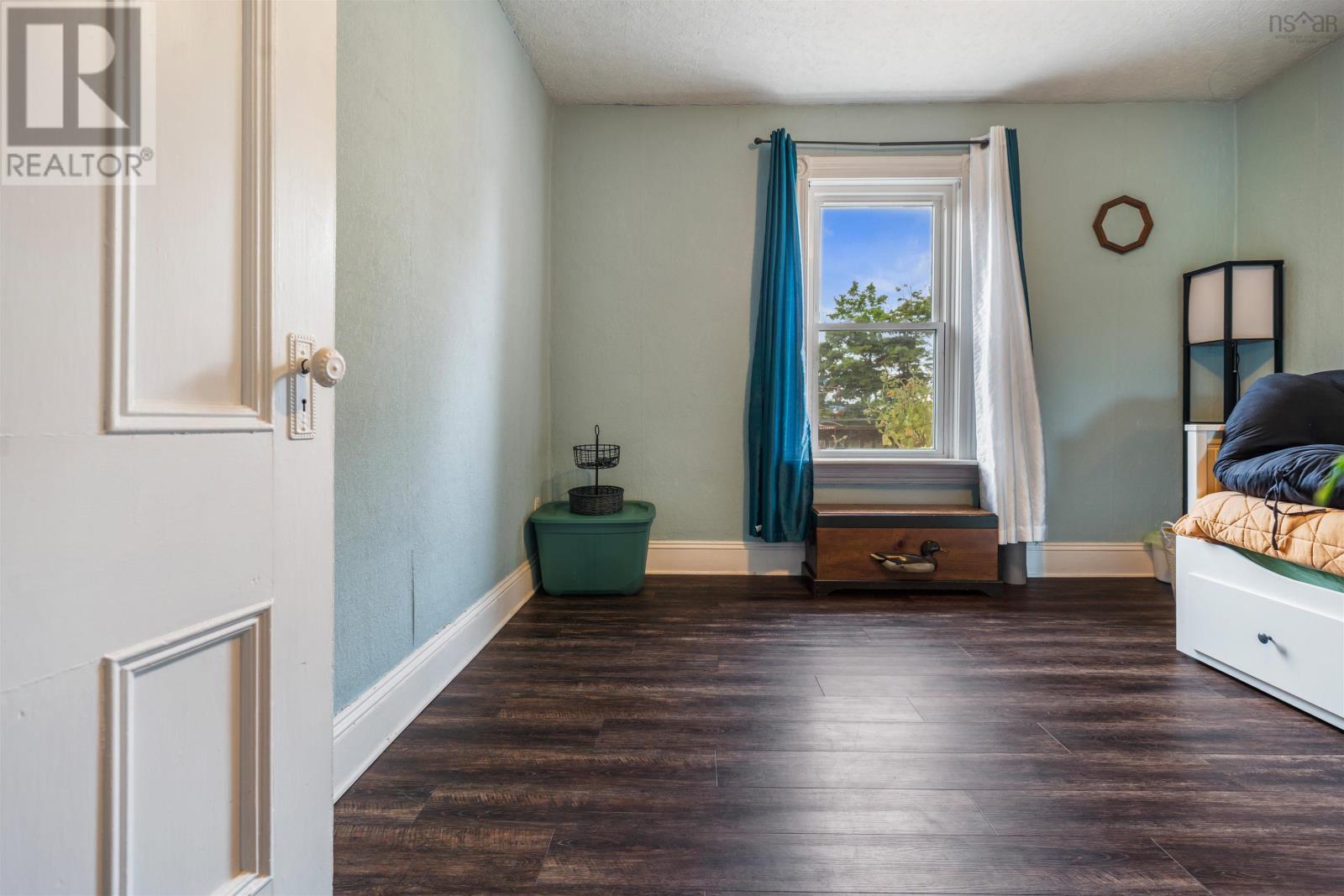 Property 34 of 42 of 45 Bell Street