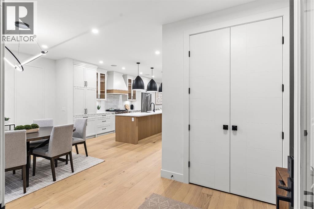 Single Family House for Sale in   Avenue NW Bowness Calgary 