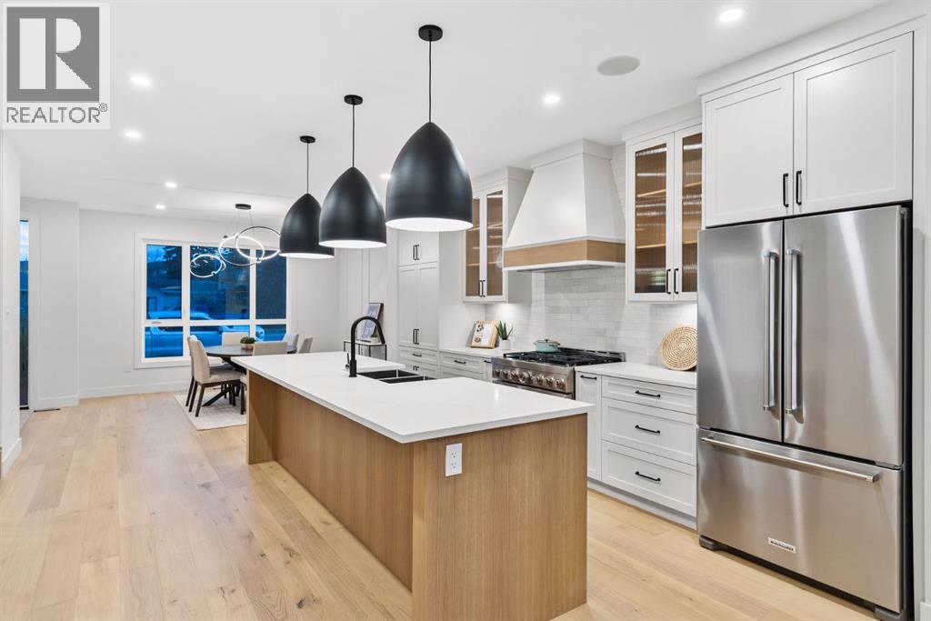 Single Family House for Sale in   Avenue NW Bowness Calgary 