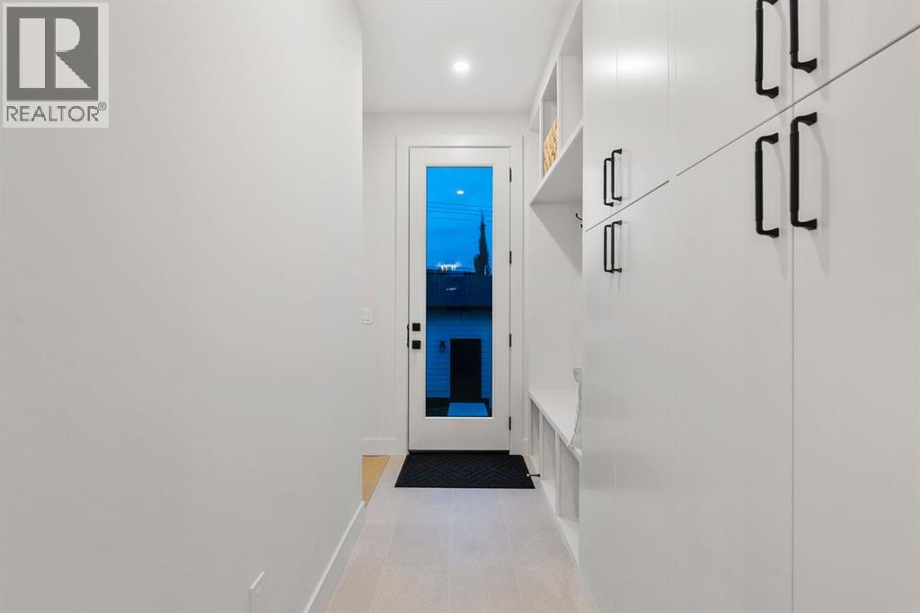 Single Family House for Sale in   Avenue NW Bowness Calgary 