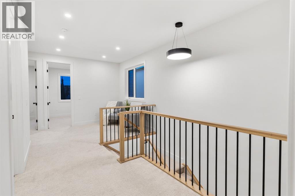 Single Family House for Sale in   Avenue NW Bowness Calgary 