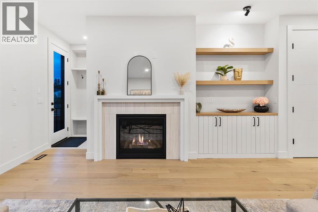 Single Family House for Sale in   Avenue NW Bowness Calgary 