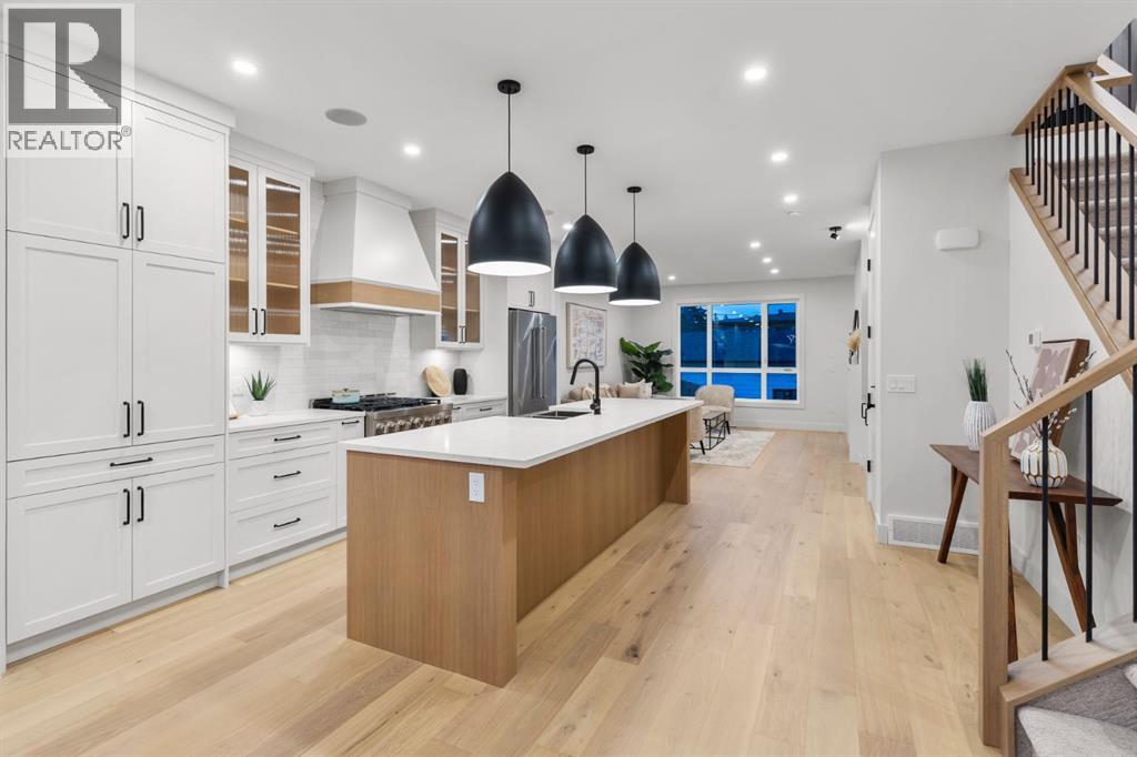 Single Family House for Sale in   Avenue NW Bowness Calgary 