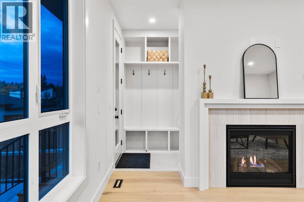 Single Family House for Sale in   Avenue NW Bowness Calgary 