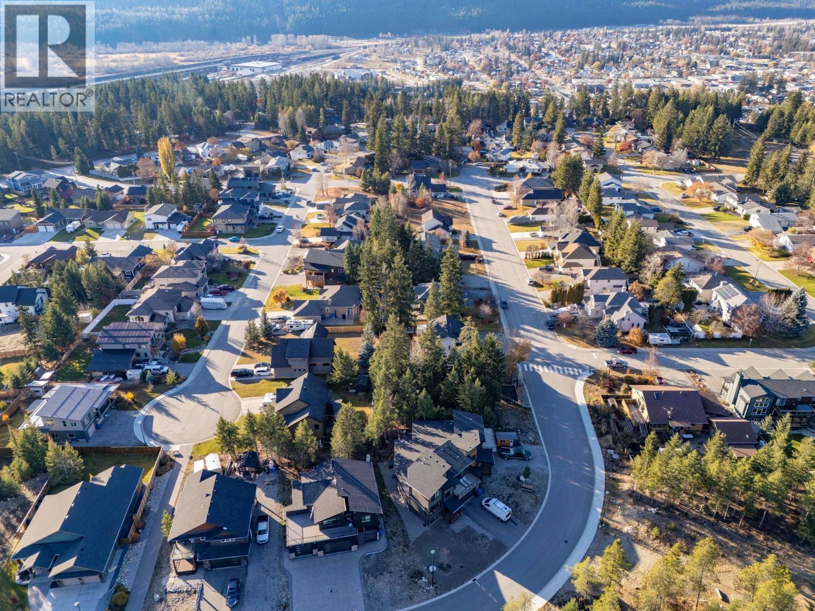 1526 CEDAR STREET - 10