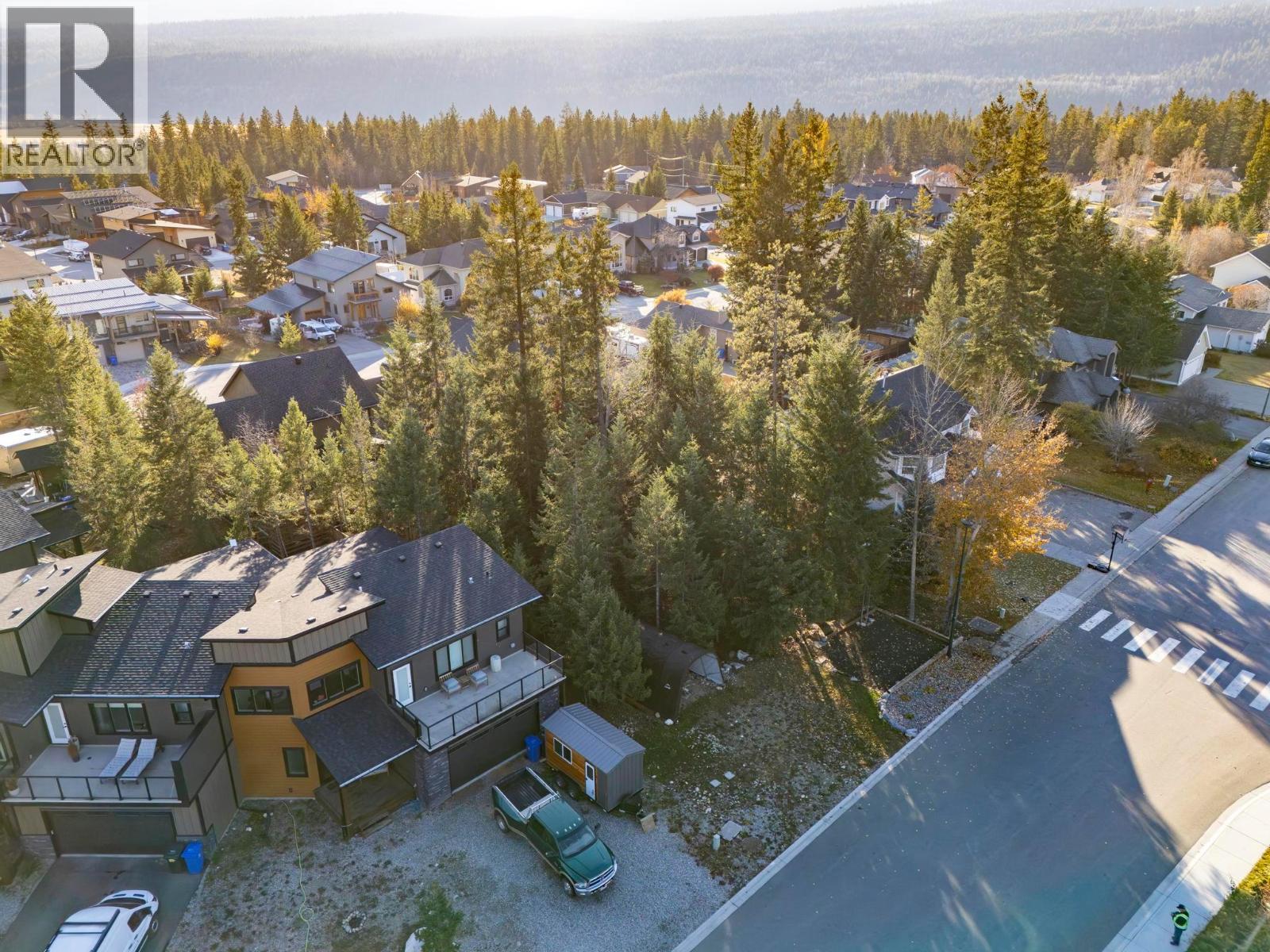 1526 CEDAR STREET - 13